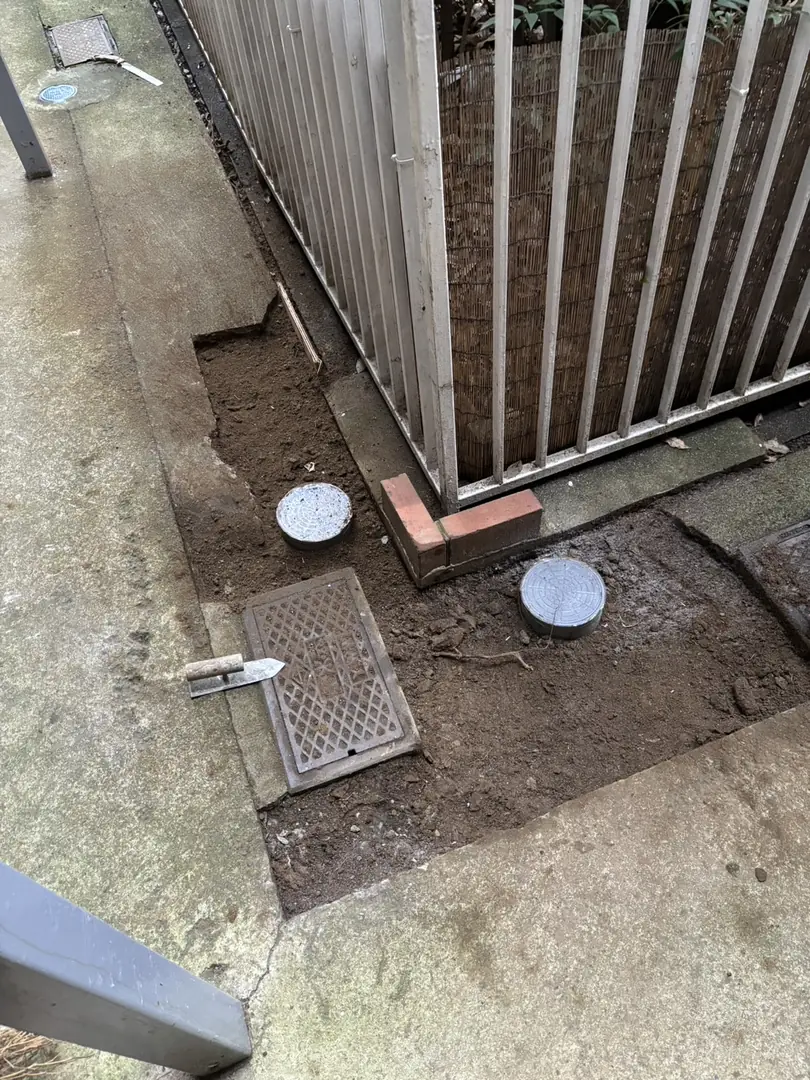 アパート　汚水配管更新（排水・汚水配管工事）／埋戻し